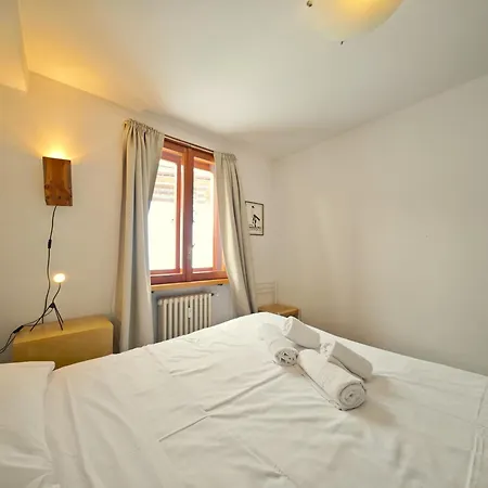 Hostdomus - La Casa Del Maestro * Sestriere