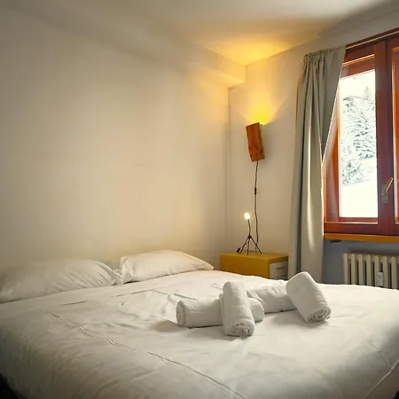 Hostdomus - La Casa Del Maestro Apartmán Sestriere